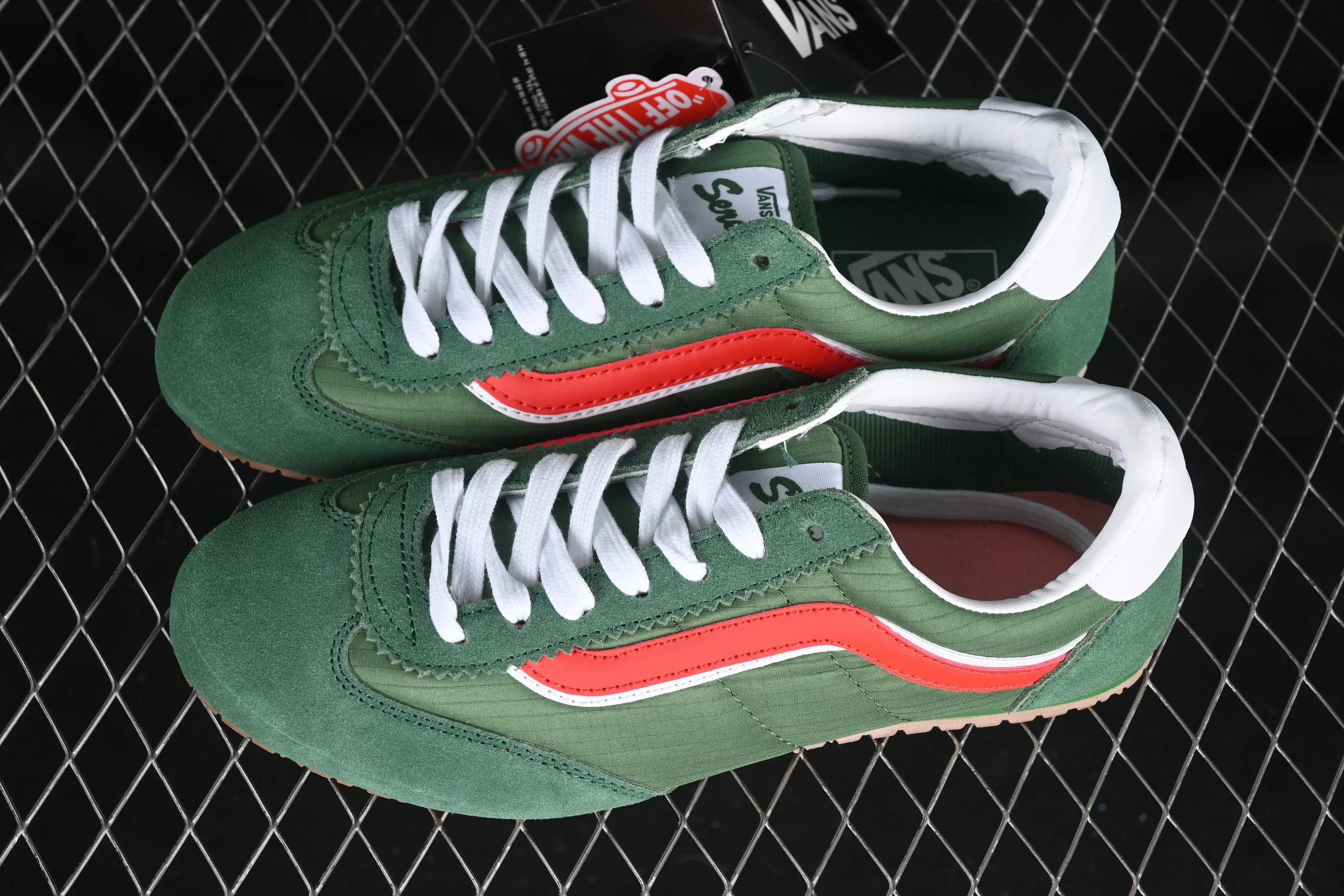All categories Vans Vans series Vans Low Vans low-top Vans Super Lowpro Vans retro fashion comfortable versatile casual sneakers VN000D83BR1